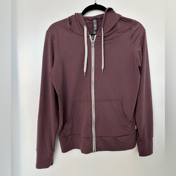 Vuori Jackets & Blazers - Vuori Halo Performance Hoodie 2.0 in Elderberry Heather - Size S - Like New